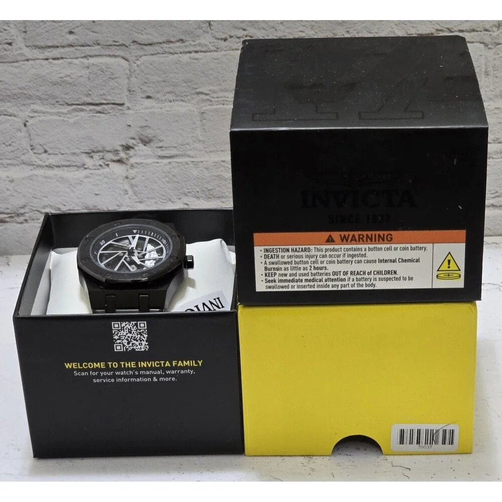 Invicta Speedway Rim Men's Watch 42mm Black White 70037 Brand New